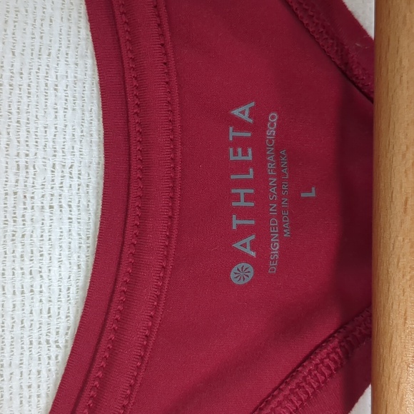 Athleta Women's Racer Back Tank Top Dark Pink Raspberry Size Large - Picture 2 of 10